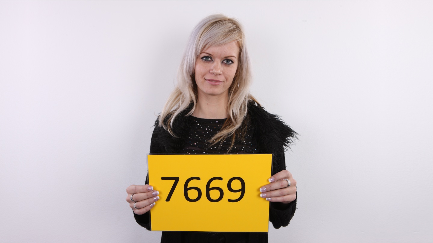 CZECH CASTING - SONA (7669)