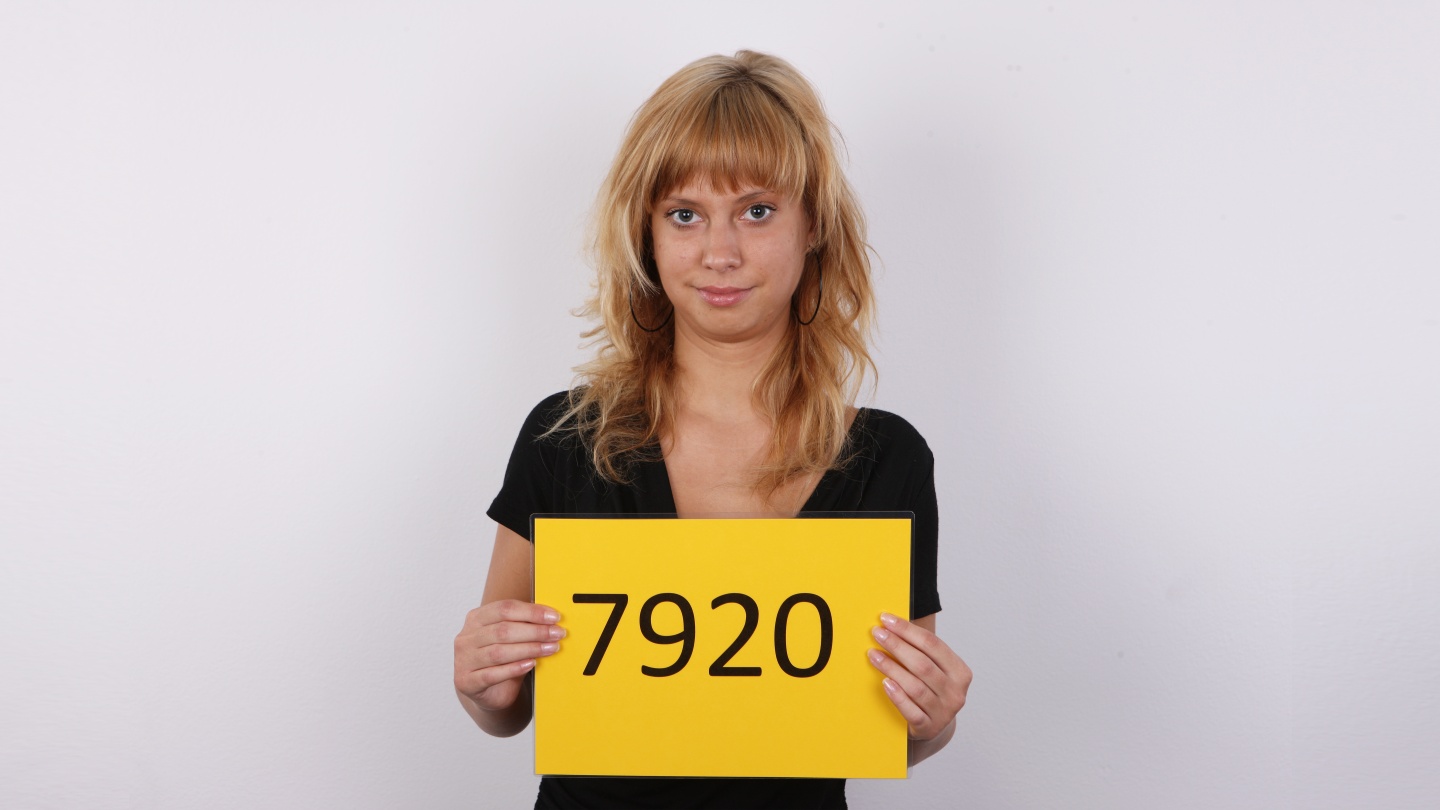 CZECH CASTING - VERONIKA (7920)