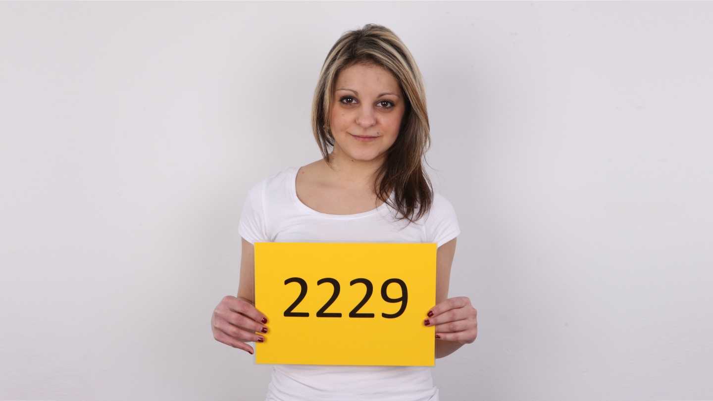 CZECH CASTING - LUCIE (2229)