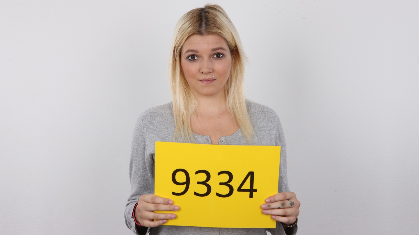 CZECH CASTING - ANDREA (9334)