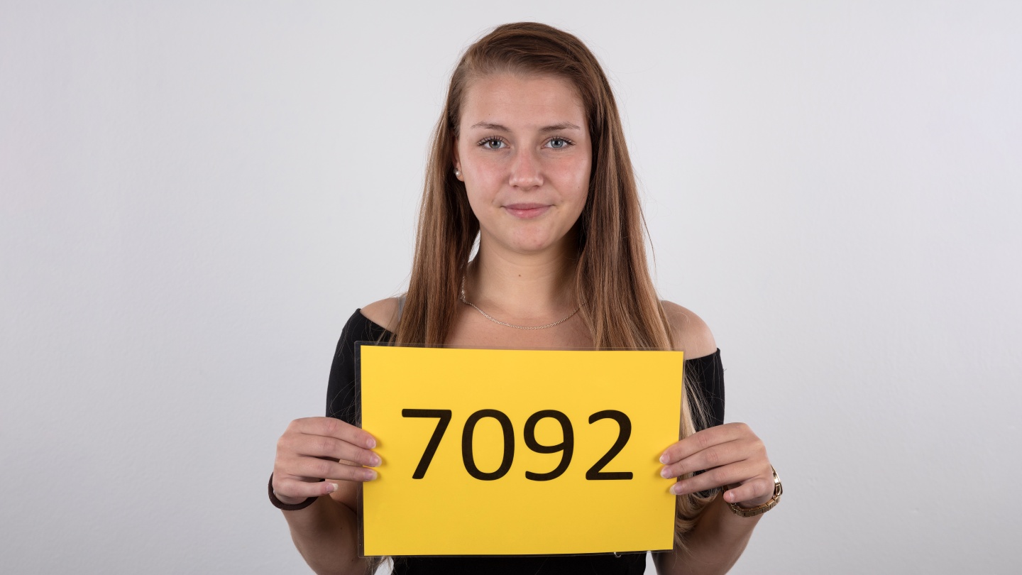 CZECH CASTING - LUCIE (7092)