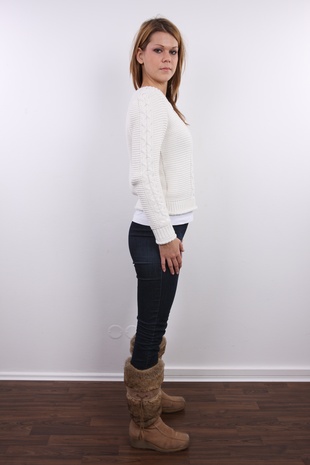 4. Download full pics of model CZECH CASTING - VERONIKA (7661) from czechcasting.com