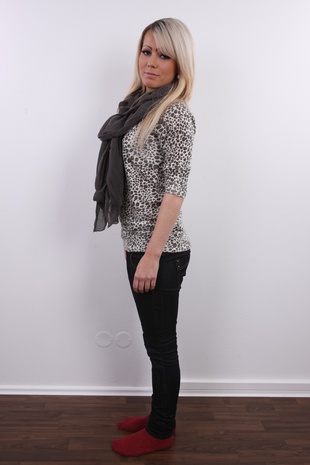 3. Download full pics of model CZECH CASTING - PETRA (7675) from czechcasting.com