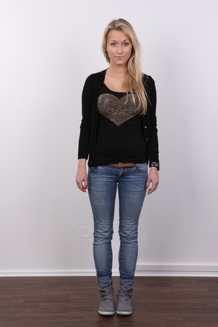 2. Download full pics of model CZECH CASTING - TEREZA (4302) from czechcasting.com