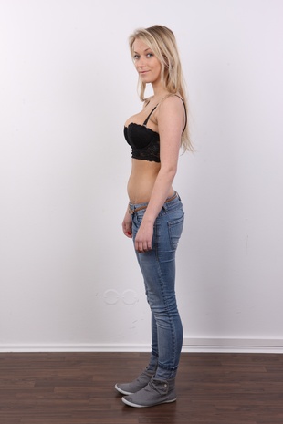 5. Download full pics of model CZECH CASTING - TEREZA (4302) from czechcasting.com