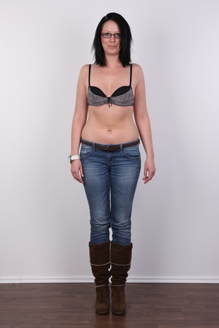 4. Download full pics of model CZECH CASTING - PETRA (2175) from czechcasting.com