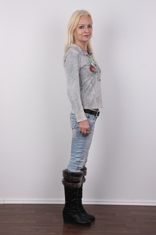 3. Download full pics of model CZECH CASTING - BLANKA (2219) from czechcasting.com