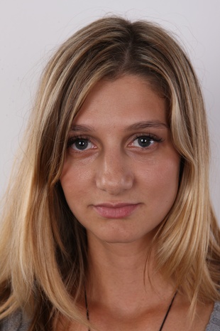 1. Download full pics of model CZECH CASTING - PAVLINA (1433) from czechcasting.com