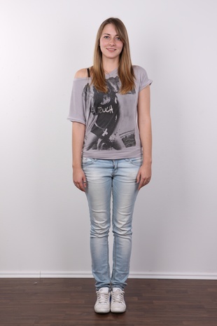 2. Download full pics of model CZECH CASTING - DENISA (1507) from czechcasting.com