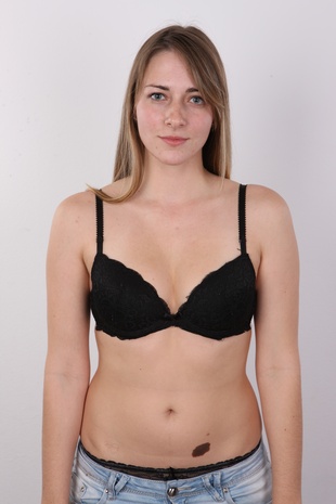 6. Download full pics of model CZECH CASTING - DENISA (1507) from czechcasting.com