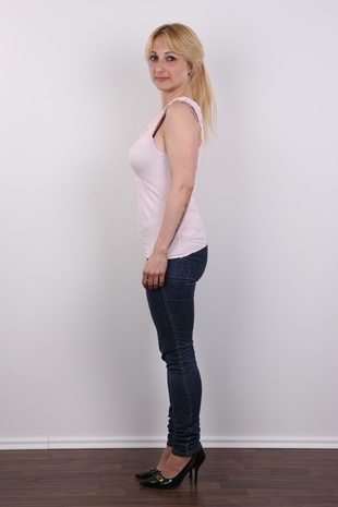 3. Download full pics of model CZECH CASTING - JANA (1301) from czechcasting.com