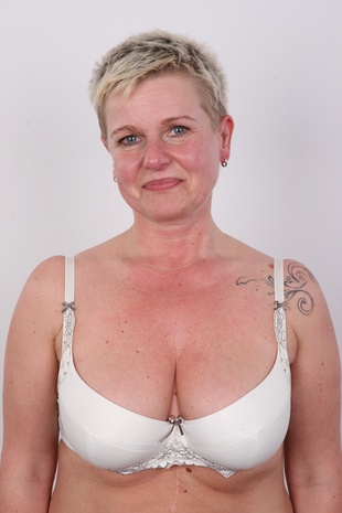 5. Download full pics of model CZECH CASTING - DAGMAR (1325) from czechcasting.com