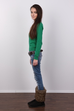 3. Download full pics of model CZECH CASTING - DENISA (1550) from czechcasting.com