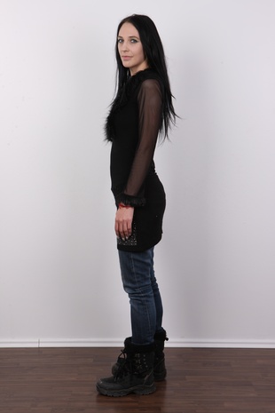 3. Download full pics of model CZECH CASTING - MICHAELA (1595) from czechcasting.com