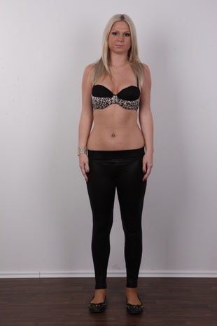 4. Download full pics of model CZECH CASTING - VANDA (1561) from czechcasting.com