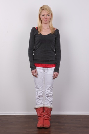 2. Download full pics of model CZECH CASTING - VERONIKA (1574) from czechcasting.com