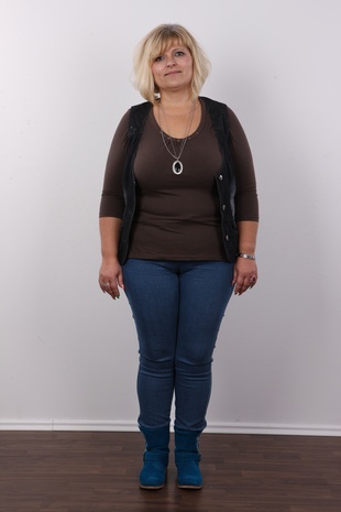 2. Download full pics of model CZECH CASTING - SYLVIA (3649) from czechcasting.com