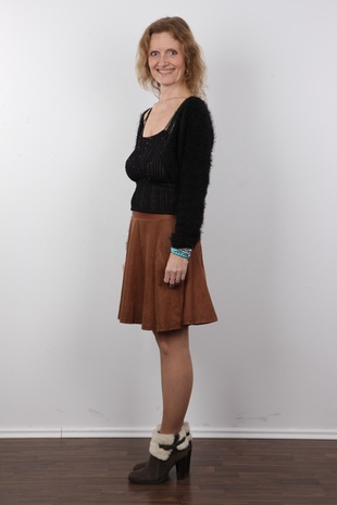 3. Download full pics of model CZECH CASTING - RADKA (1122) from czechcasting.com