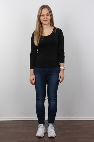 2. Download full pics of model CZECH CASTING - KATERINA (8617) from czechcasting.com