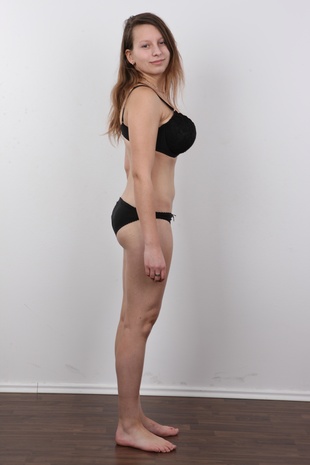 8. Download full pics of model CZECH CASTING - SANDRA (3580) from czechcasting.com