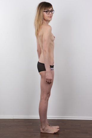 12. Download full pics of model CZECH CASTING - EVZENIE (8717) from czechcasting.com