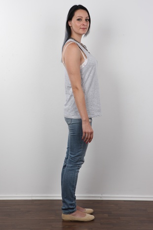 3. Download full pics of model CZECH CASTING - LUCIE (1934) from czechcasting.com