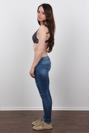 5. Download full pics of model CZECH CASTING - LUCIE (7502) from czechcasting.com