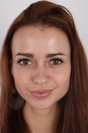 1. Download full pics of model CZECH CASTING - VERONIKA (1171) from czechcasting.com