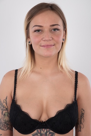 5. Download full pics of model CZECH CASTING - JULIE (6520) from czechcasting.com