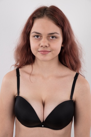 5. Download full pics of model CZECH CASTING - VANESA (2415) from czechcasting.com