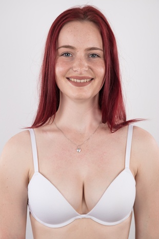 5. Download full pics of model CZECH CASTING - TEREZA (4735) from czechcasting.com