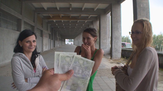 Zwei Studenten ficken für Geld | Czech Couples 3