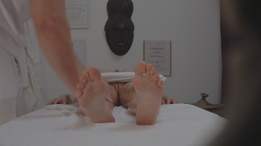 Married lady gets a massage | Czech Massage 5