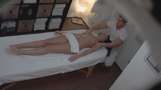 Model blows the masseuse |  
	101 
