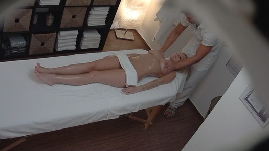 Busty beauty came for a massage | Czech Massage 191