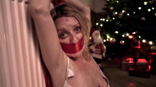 Christmas Family Porn Captions - Bad Santa :: Horror Porn