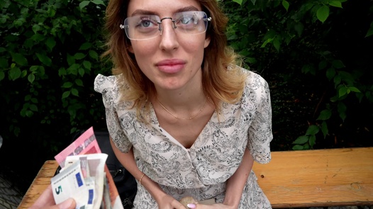 Nerdy Teen Tried Her First Mega Dick - Teil 1 |  
	5 
