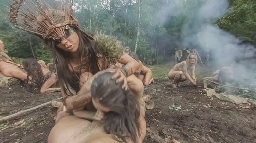 Die Amazonen (Virtual Reality) |  
	8 
