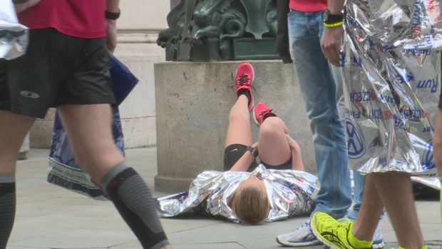 2. Download full pics of Prague marathon girl from czechstreets.com