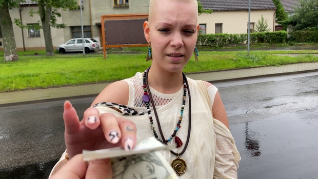 1. Download full pics of Bald Rebel from czechstreets.com