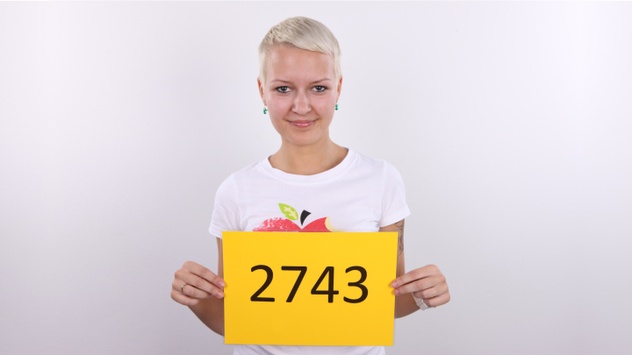 CZECH CASTING - LUCIE (2743)