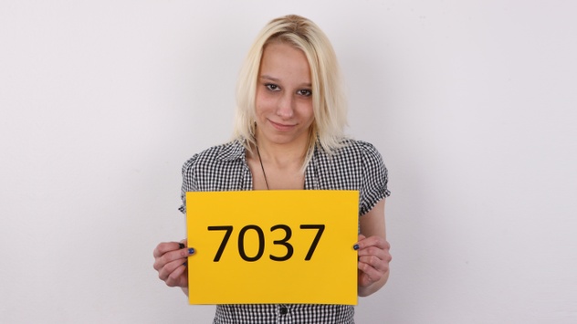 CZECH CASTING - MARIE (7037)