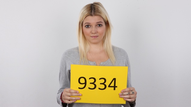 CZECH CASTING - ANDREA (9334)