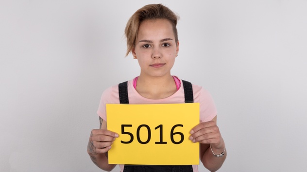 CZECH CASTING - MICHAELA (5016)