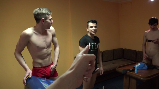 Filthy Pub Bang – Straight Boys and a Milf Join for a Wild Gay Bangfest