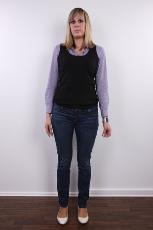 2. Download full pics of model CZECH CASTING - MICHAELA (7610) from czechcasting.com