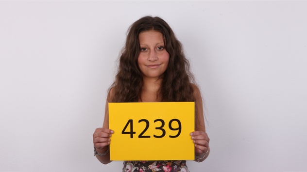 CZECH CASTING - PETRA (4239)