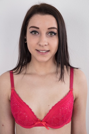 3. Download full pics of model CZECH CASTING - TEREZA (3080) from czechcasting.com