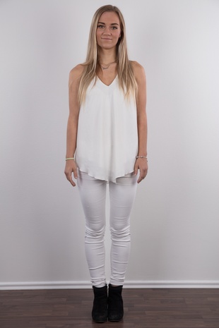2. Download full pics of model CZECH CASTING - MARKETA (8549) from czechcasting.com