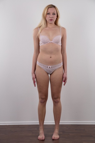 9. Download full pics of model CZECH CASTING - EVA (1020) from czechcasting.com